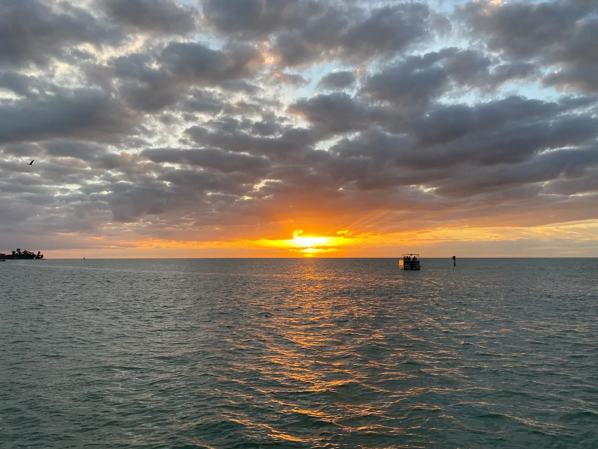 Gulf Coast Sunset Cruise | Luxury Sarasota Sunset Yacht Charter